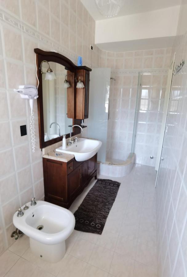 Bed and Breakfast Rosy House Скалеа Екстер'єр фото